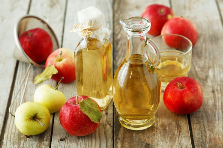 Apple Cider Vinegar and Honey for Sore Throat