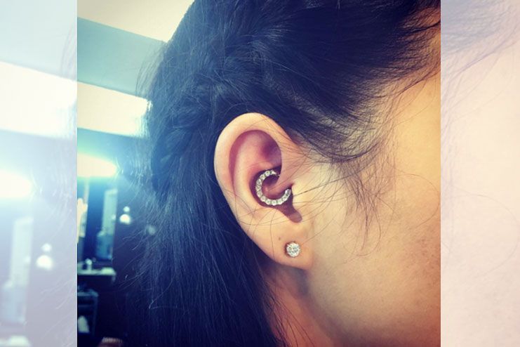 daith piercing infection and complications