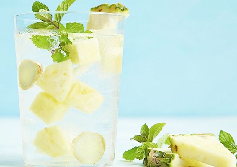 Pineapple and mint infused water