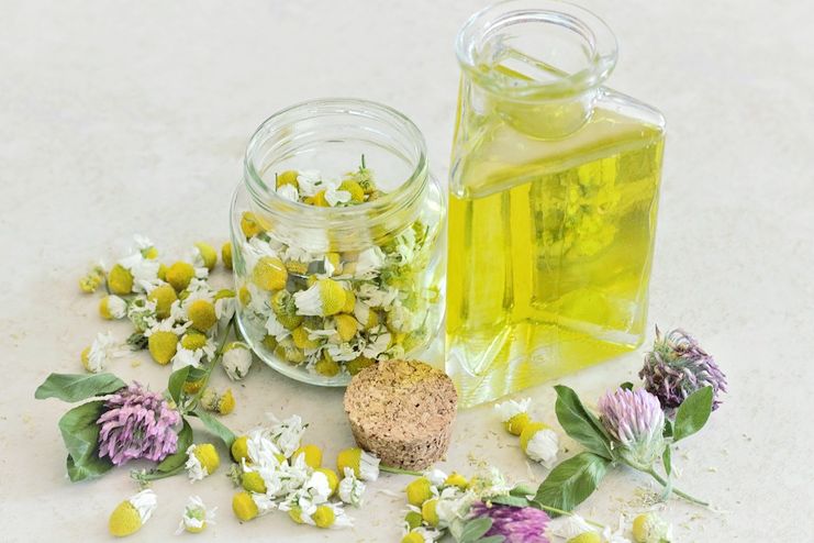 Chamomile Essential Oil for Psoriasis