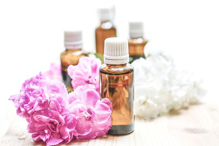 How Essential Oils Help in Treating Psoriasis