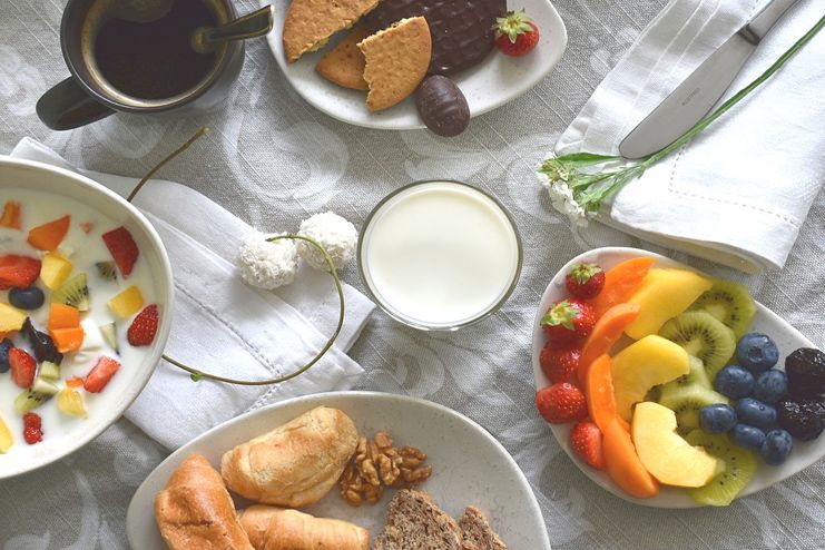 Milk with fruit or coconut