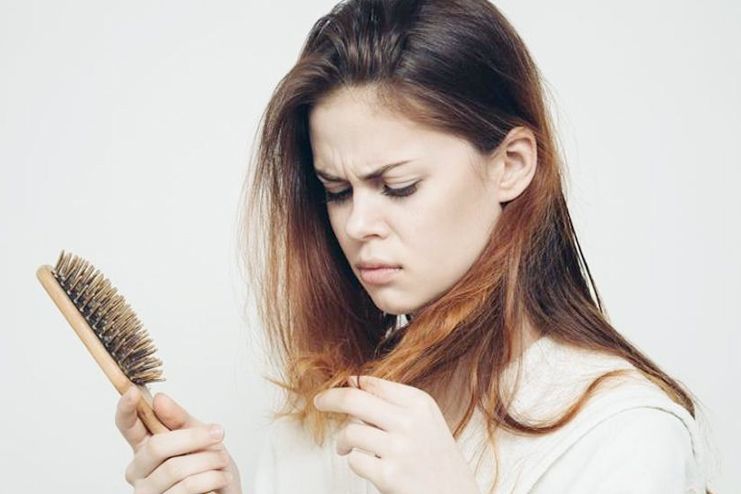 tomatoes in controlling hair fall