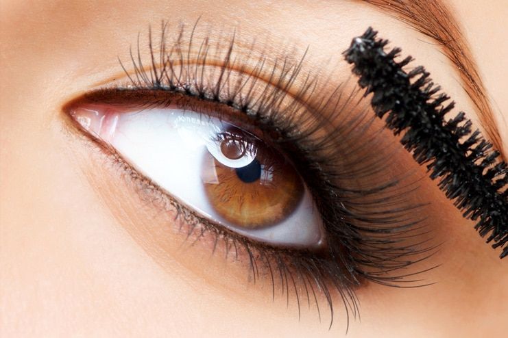 Grow Eyelashes with Coconut Oil