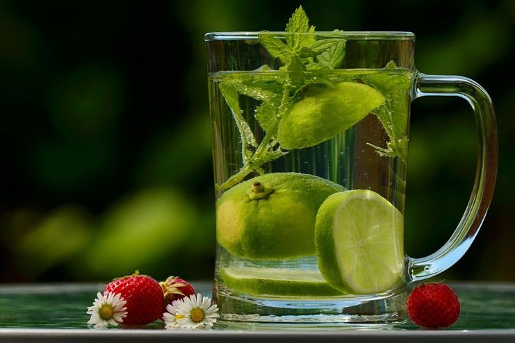 Detoxification with Lemon Water