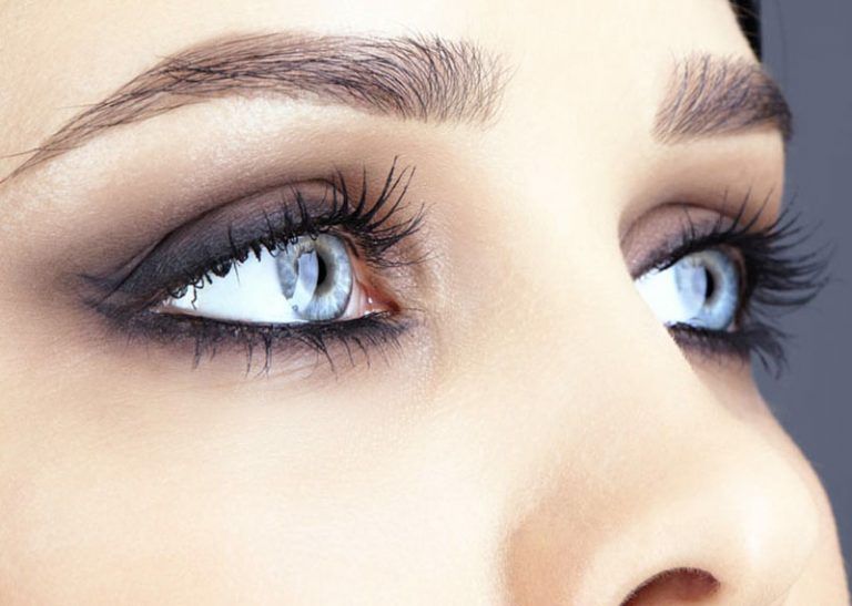 6 Natural Remedies to Cure Eyebrow Dandruff