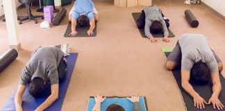10 Simple Yoga Stretch Exercises To Kick Start Your Day! Yoga Stretch Exercises