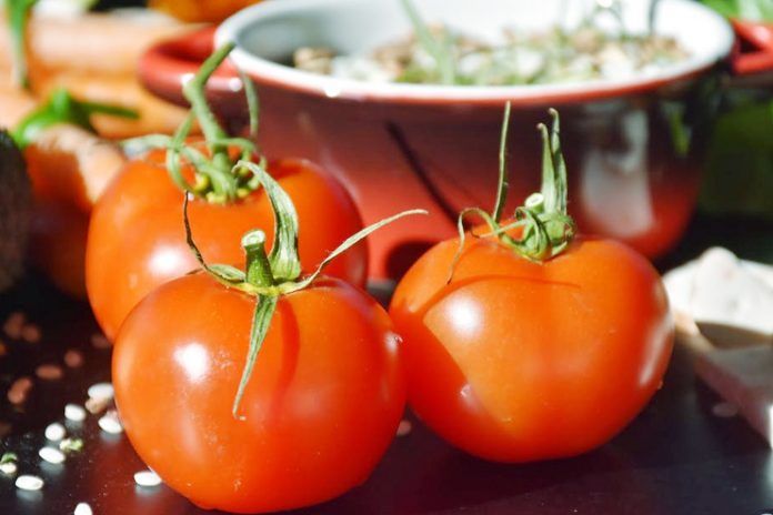 benefits of tomatoes