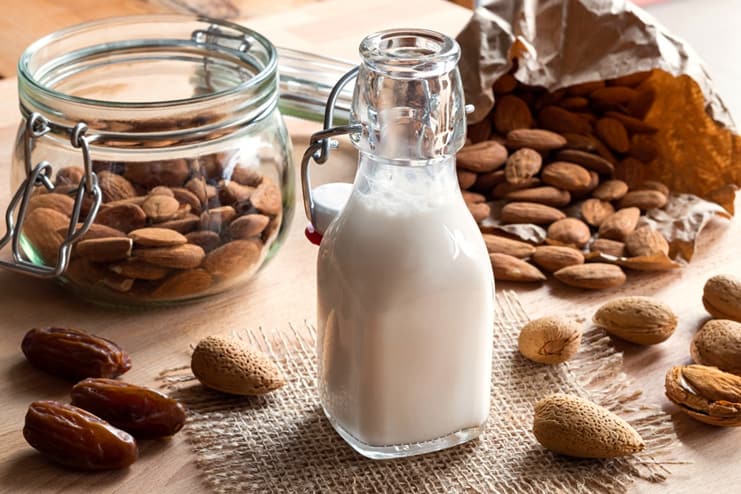 15 Benefits Of Almond Milk You Probably Didn’t Know Of