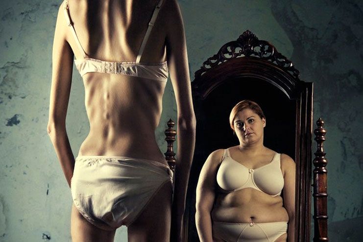 What are the causes of Anorexia Nervosa