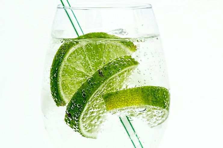 12 Health Benefits Of Sparkling Water – Sizzling Benefits
