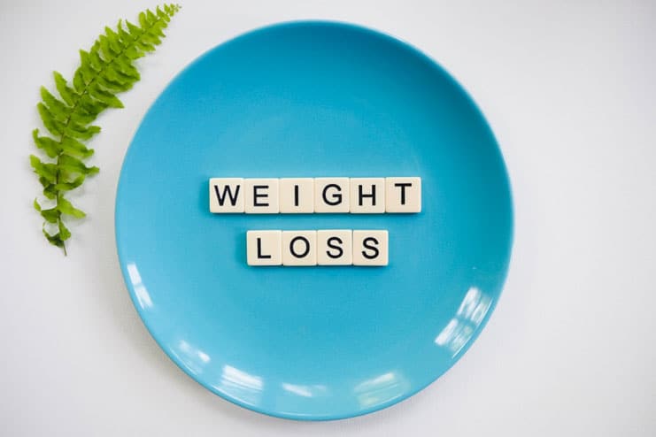 How does fish oil help in promoting weight loss