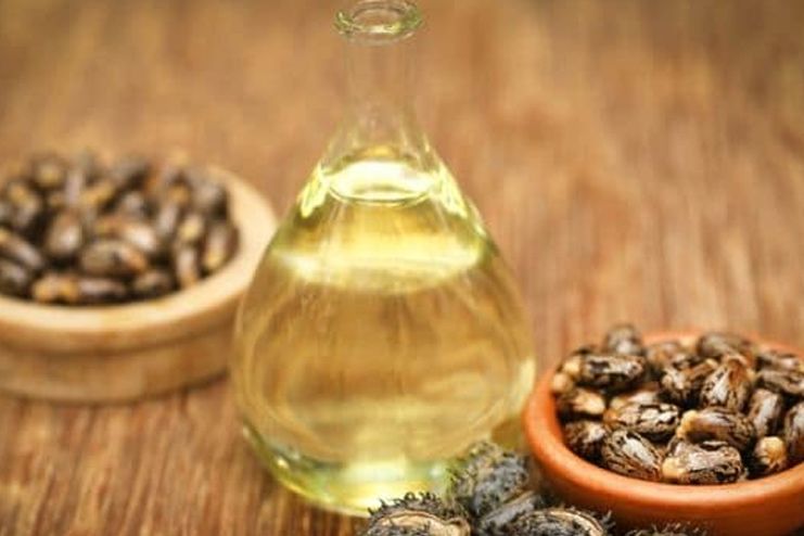 Does-Castor-Oil-Get-Rid-Of-Dark-Circles