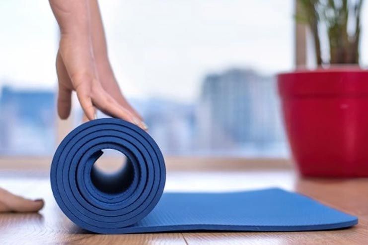 Things to Consider While Purchasing Yoga Mat for Bad Knees