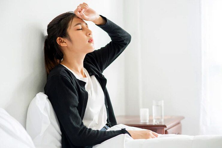 7 Reasons you Feel Groggy After Waking Up & How To Avoid Inertia!