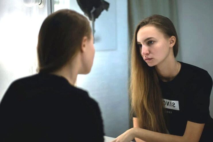 10 Ways You Can Help Someone With Body Dysmorphic Disorder