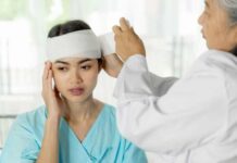 8 Immediate Actions to Take in Case of a Head Injury 8-Immediate-Actions-to-Take-in-Case-of-a-Head-Injury