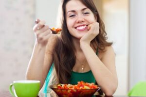 Eating Slowly vs. Fast: How Eating Pace Affects Health and Weight - Adjusting Eating Pace With Small Bowls