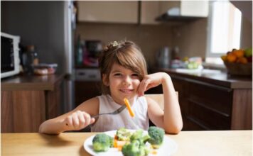 Raising Kids with Healthy Eating Habits in a Fast-Food World Raising Kids with Healthy Eating Habits