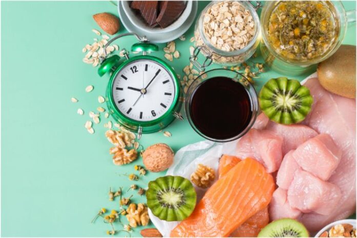 The Best Supplements to Take While Fasting (And What to Avoid)