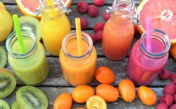 Cold-Pressed vs. Centrifugal Juices – Which One Retains More Nutrients? Cold Pressed vs Centrifugal