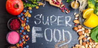 Spirulina vs. Chlorella – Which Superfood Is Better for You? Spirulina vs Chlorella