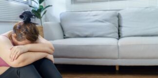 This One Sleep Habit Could Be Sabotaging Your Weight Loss Goals (And How to Fix It) This One Sleep Habit Could Be Sabotaging Your Weight Loss Goals