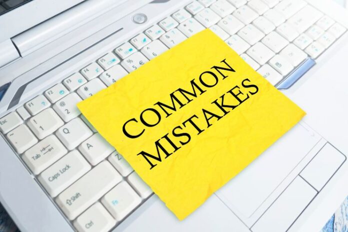 Avoid These 5 Common Posture Mistakes at Your Desk Job