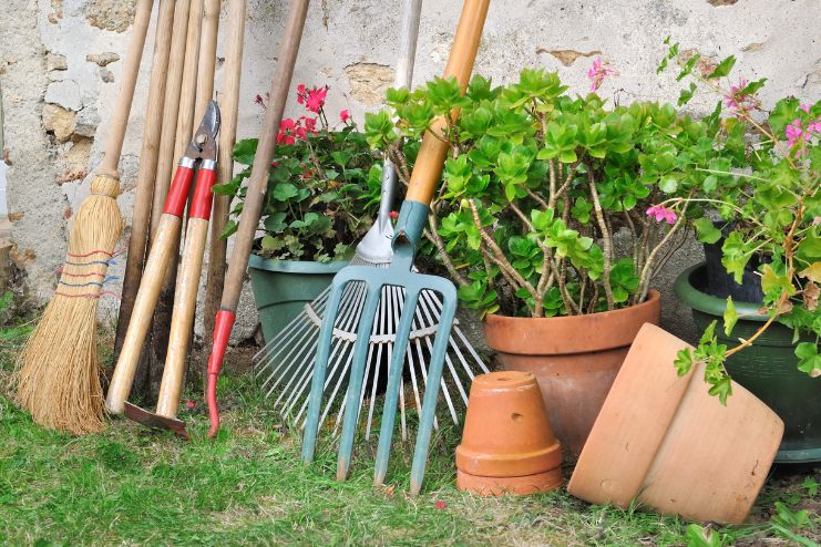 Lightweight Gardening Tools