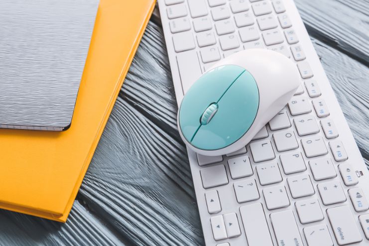 Poor Keyboard and Mouse Placement