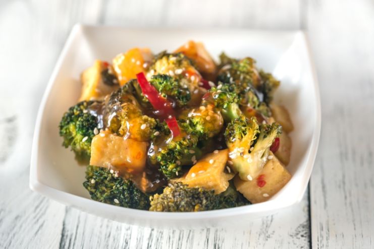Tofu Stir-Fry with Broccoli and Bell Pepper