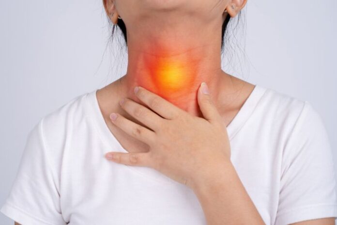 8 Signs and Symptoms of Tonsillitis