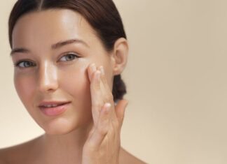 How To Manage Oily Skin Naturally With Home Remedies Oily Skin Naturally With Home Remedies