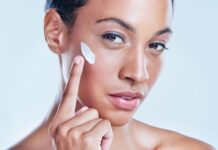 Why Your Moisturizer Isn’t Working (And How to Layer Skincare the Right Way) Why Your Moisturizer Isnt Working