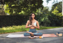 Mindful Moments: 8 Mindfulness Exercises to Infuse Joy into Your Workday Mindful Moments 8 Mindfulness Exercises to Infuse Joy into Your Workday