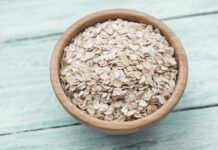 Steel-Cut vs. Rolled Oats: Which One Is Healthier and Better for You? Steel-Cut vs Rolled Oats