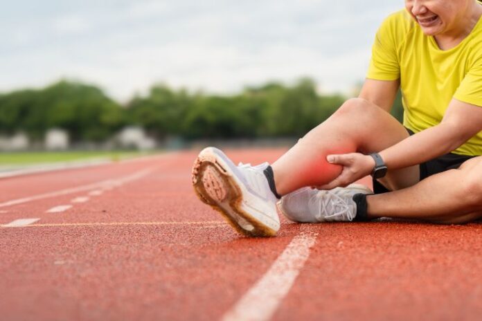 Muscle Soreness vs. Injury: Key Differences, Symptoms, and When to Seek ...