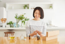 Essential Oils vs. Synthetic Fragrances: Which One Is Actually Safer? Essential Oils vs Synthetic Fragrances Which One Is Actually Safer