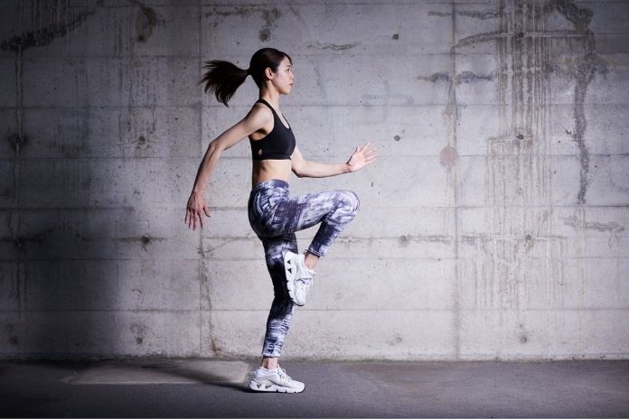 Exercise 5 High Knees 1 minute