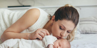 First 24 Hours at Home with Your Newborn: What to Expect and How to Survive First 24 Hours at Home with Your Newborn