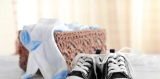 Top Footwear & Sock Tips to Prevent Atopic Dermatitis Flare-Ups on Your Feet Top Footwear & Sock Tips
