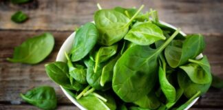 Does Cooking Spinach Increase or Decrease Its Iron Content? Does Cooking Spinach Increase or Decrease Its Iron Content