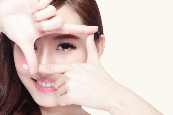 10 Everyday Habits That Increase Your Risk of Cataracts 10 Everyday Habits That Increase Your Risk of Cataracts