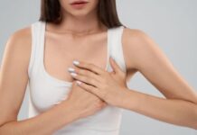 Dark Skin Under Your Breasts? How to Tell If It’s Acanthosis Nigricans, Intertrigo, or Ringworm Dark Skin Under Your Breasts