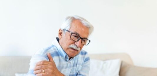 8 Things Rheumatologists Want You to Stop Doing If You Have Arthritis 8 Things Rheumatologists Want You to Stop Doing If You Have Arthritis