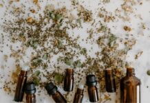 9 Criteria to Choose Genuine Essential Oils (2026 Buying Guide) 9 Criteria to Choose Genuine Essential Oils