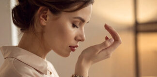 “Is That Smell Real or in My Head?” A 5-Step Checklist for Identifying Phantom Smells (Phantosmia) Is That Smell Real or in My Head A 5-Step Checklist for Identifying Phantom Smells