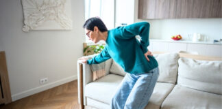 Is It Just a Flare-Up or an Emergency? 4 Red Flags Your Joint Pain May Be Warning You About Red Flags Your Joint Pain May Be Warning You About