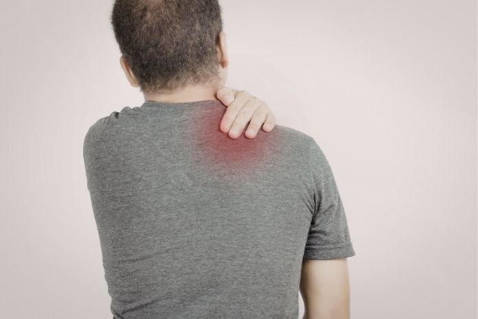 5 Signs Your Upper Right Abdominal Pain May Be an Emergency