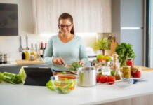 Chrononutrition for Pregnancy: How Meal Timing Can Prevent Stunting and Gestational Risks Chrononutrition for Pregnancy How Meal Timing Can Prevent Stunting and Gestational Risks